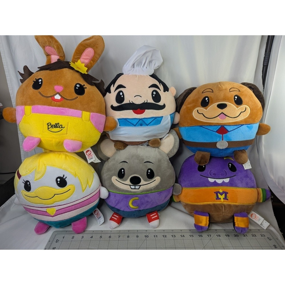Chuck E Cheese Mouse Helen Munch Jasper Bella Pasqually Gumball Plush 8.5 Inch